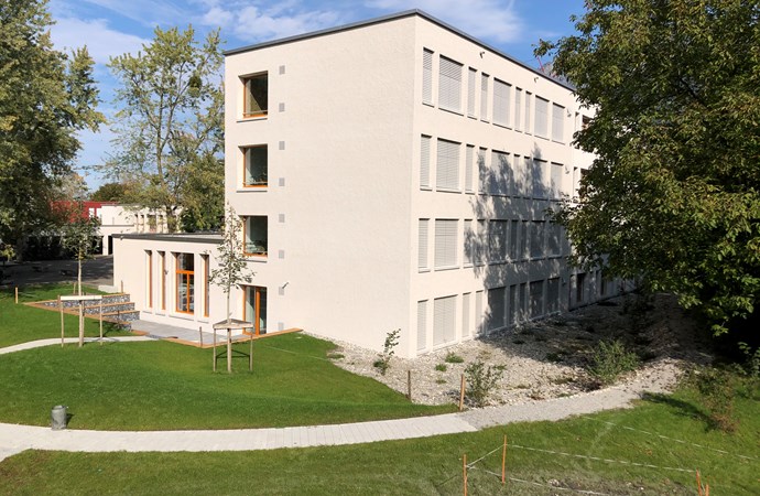 Anbau Schulhaus Galstramm-2
